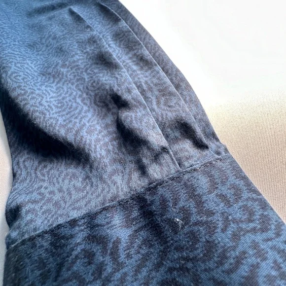 John Varvatos Button Shirt Mens Medium Blue Leopard Print Abstract Designer Club